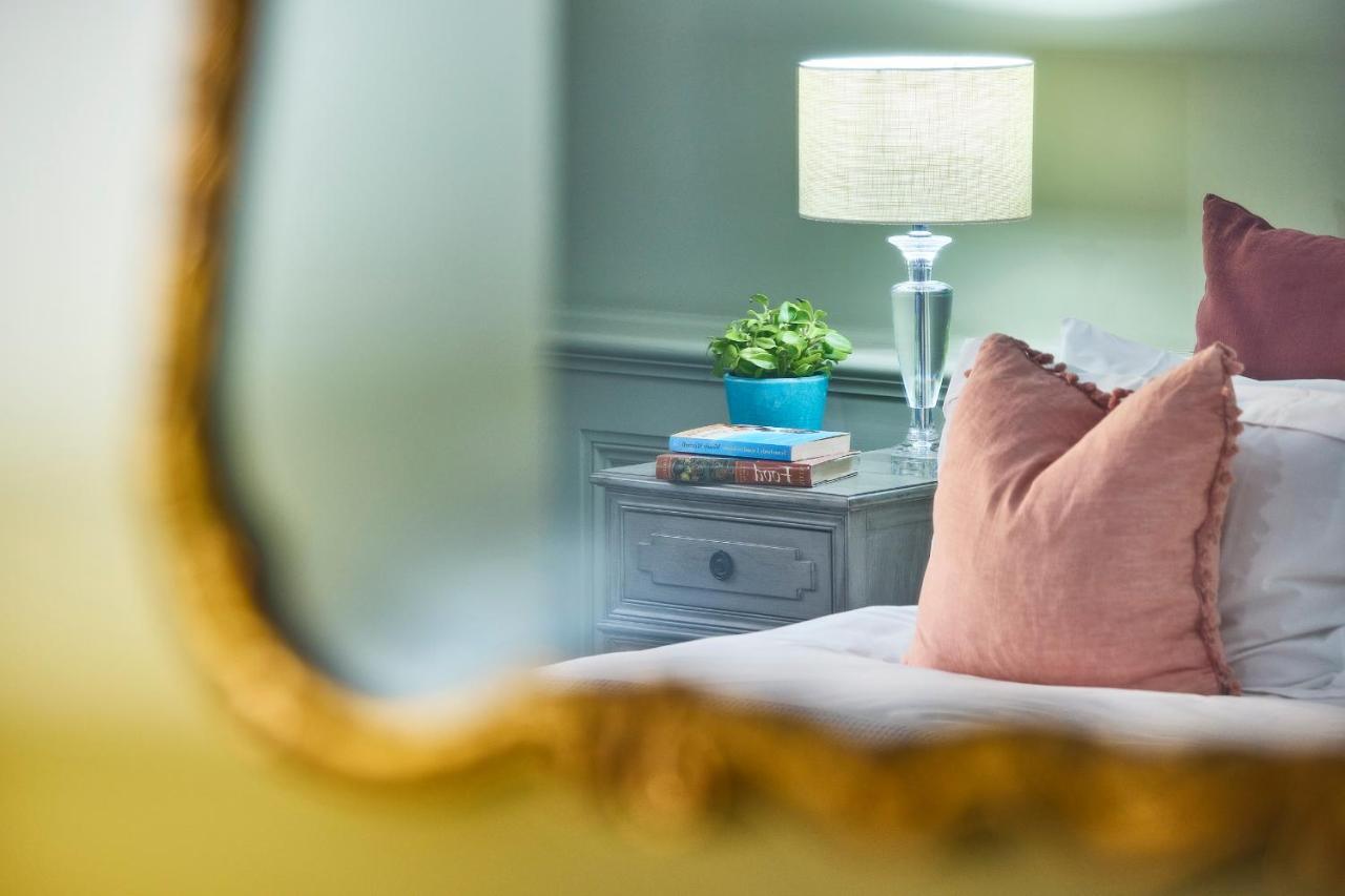 The Mistley Thorn Hotel Ngoại thất bức ảnh
